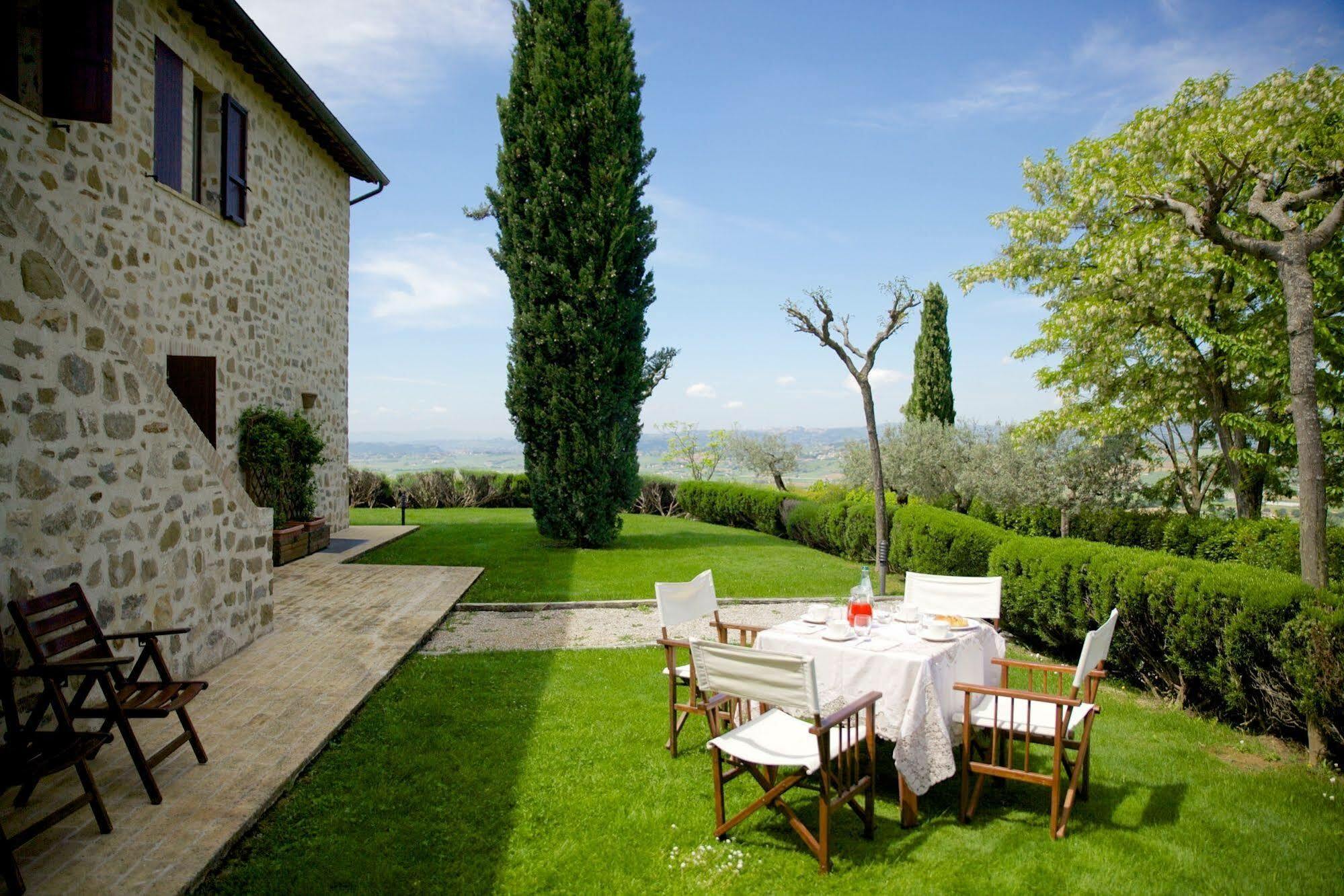Agriturismo Le Colombe Asyż Zewnętrze zdjęcie